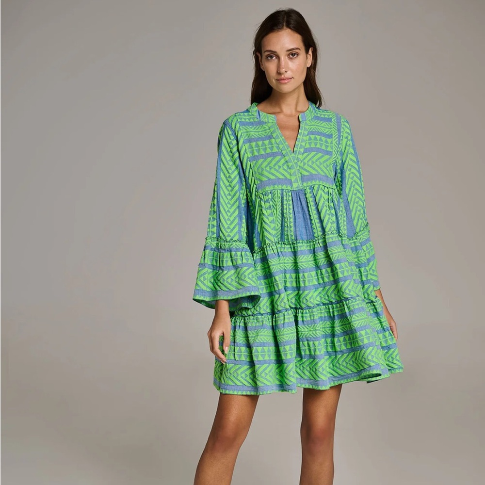Devotion twins dress blue and green. In mint condition. Size xs